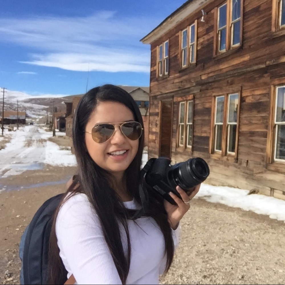 Meet your Posher, Adelina